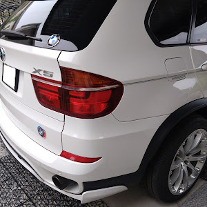 X5 E70