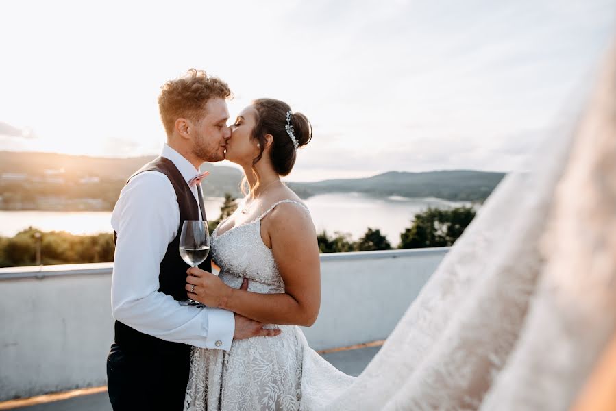 Fotógrafo de bodas Lenka Goliášová (cvaknute). Foto del 30 de noviembre 2021