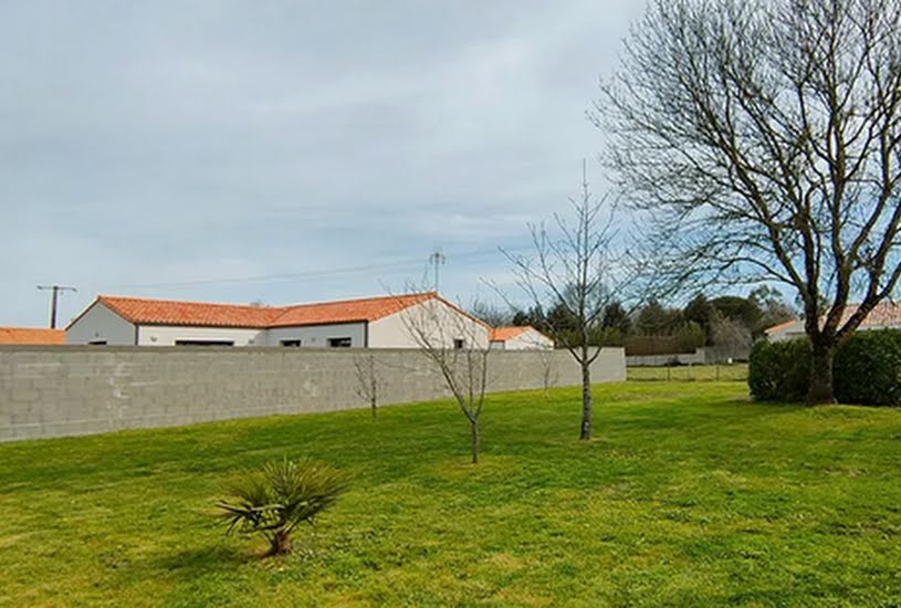  Vente Terrain + Maison - Terrain : 900m² - Maison : 107m² à Bois-de-Cené (85710) 