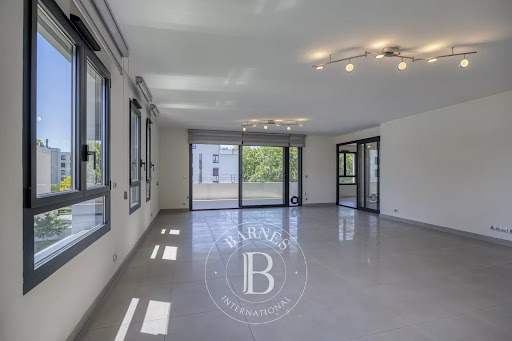 Apartment with terrace 4