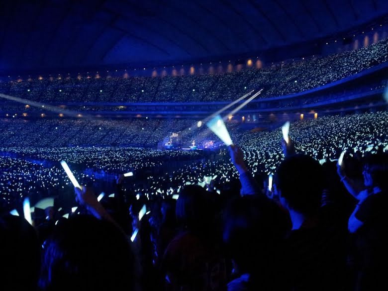 Korean reveal an innovative way to use light sticks outside of concerts - Koreaboo