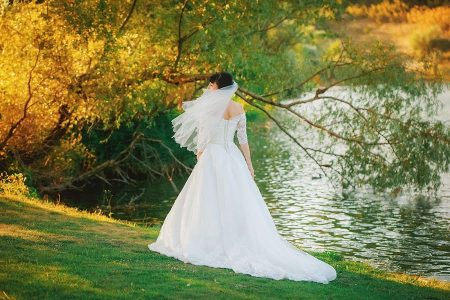 Fotógrafo de bodas Yuliya Lomakina (ev75). Foto del 20 de junio 2017