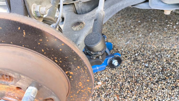 CX-3のあけましておめでとうございます・DIY・ホイール交換・タイロッドエンドブーツ破れに関するカスタム事例の投稿画像4枚目
