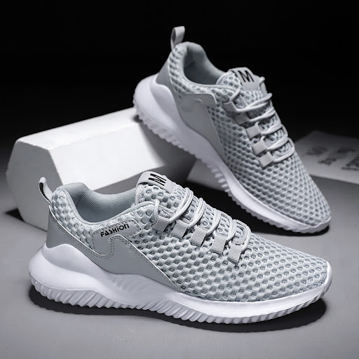 Title 2, Sports casual shoes for men and women Comfortab...