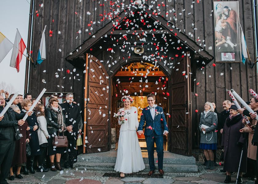 Fotógrafo de bodas Nika Witoń (onlyrealemotions). Foto del 26 de mayo 2017