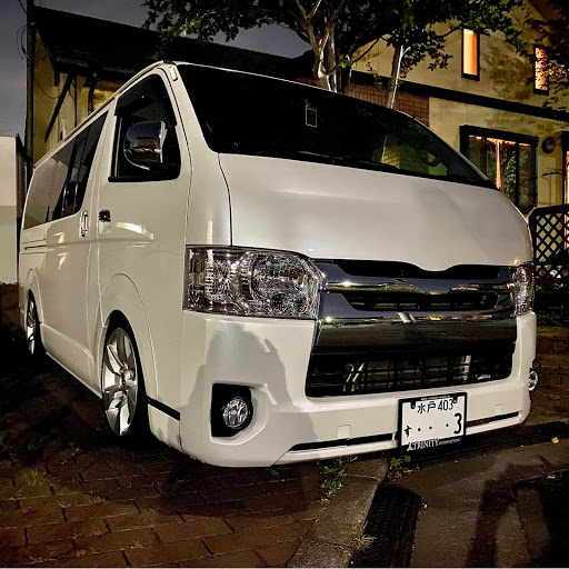ハイエースバンのボンネットスムージング・目指せsimple・少しUS ハイエースバンのボンネットスムージング・目指せsimple・少しUS