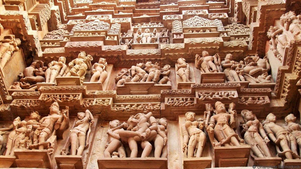 Os templos de Khajuraho e suas esculturas eróticas