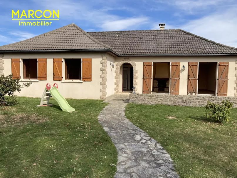 Vente maison 6 pièces 107 m² à Flayat (23260), 151 200 €