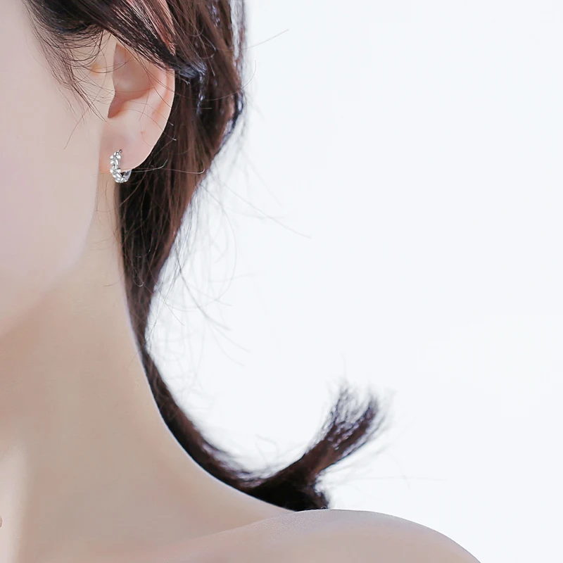 Sterling zilveren dames oorbellen, nieuw, trendy en simpel. Elegante oorbellen voor vrouwen met een verfijnd temperament, perfect voor dagelijks gebruik.