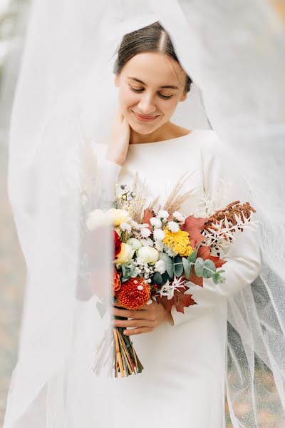 Bröllopsfotograf Liliana Arseneva (arsenyevaliliana). Foto av 21 februari 2023