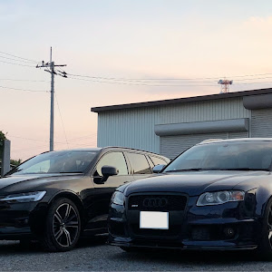 RS4 アバント B7