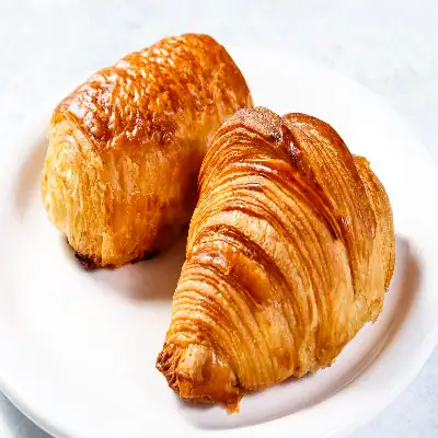 Butter Croissant / Pain Au Chococolate