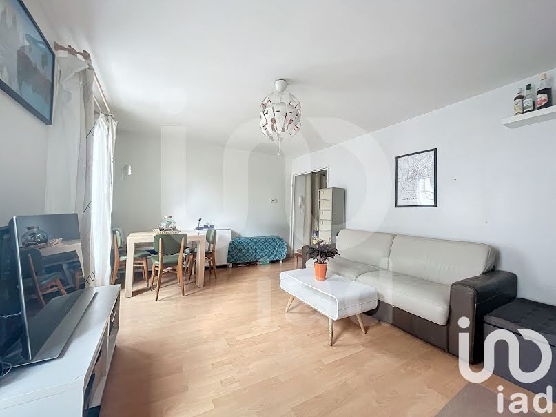 Vente appartement 2 pièces 50 m² à Bussy-Saint-Georges (77600), 220 000 €