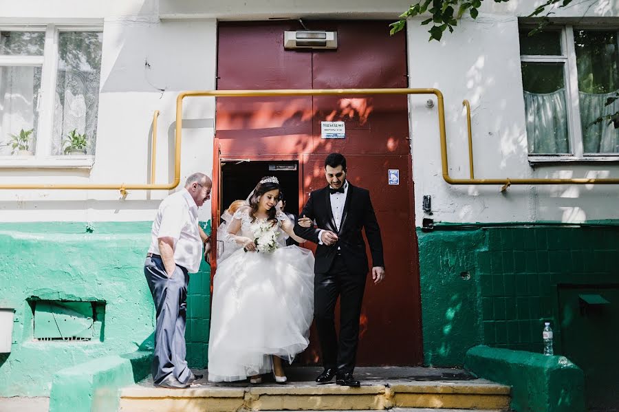 Wedding photographer Elena Azhischeva (kutsova). Photo of 18 October 2019