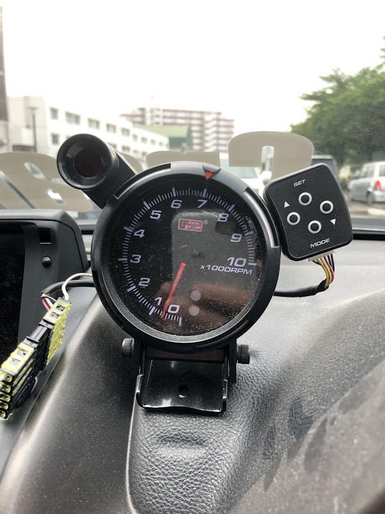 アルテッツァのオートゲージ・追加メーター・拡散希望・パーツ売ります・売りますに関するカスタム事例の投稿画像2枚目