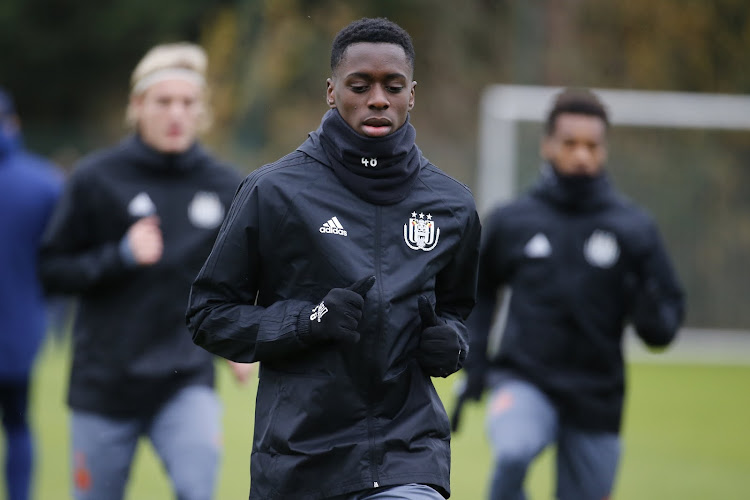 Un doute sur la prolongation de Sambi Lonkonga à Anderlecht? 