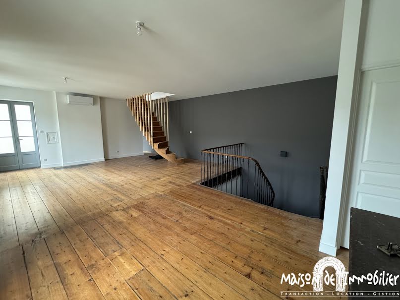 Location  appartement 4 pièces 110 m² à Cognac (16100), 1 258 €