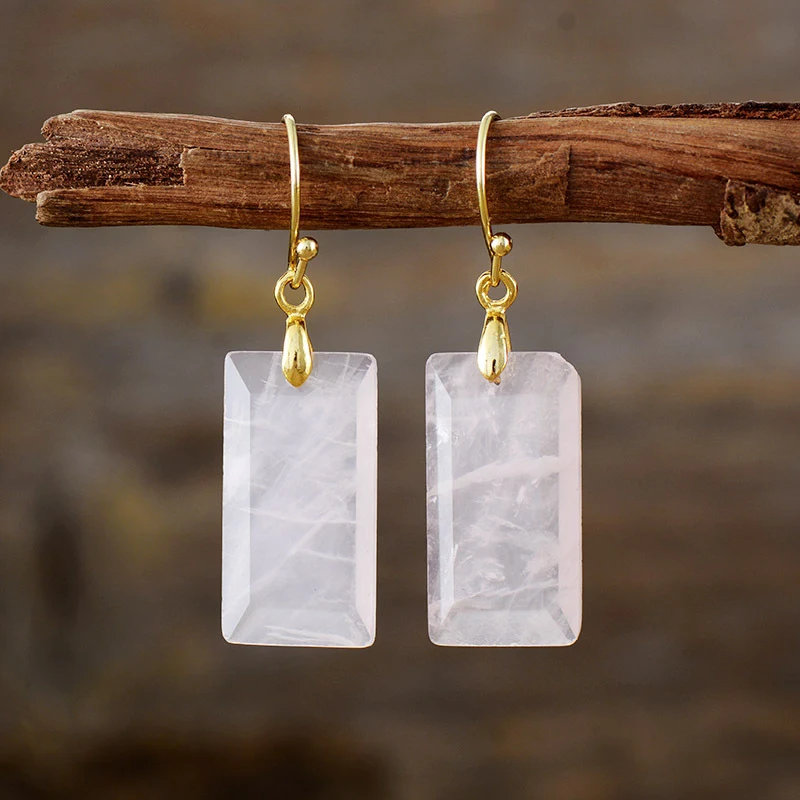 Nouvelles boucles d'oreilles pendantes géométriques élégantes en lapis-lazuli haut de gamme, parfaites pour un look chic.