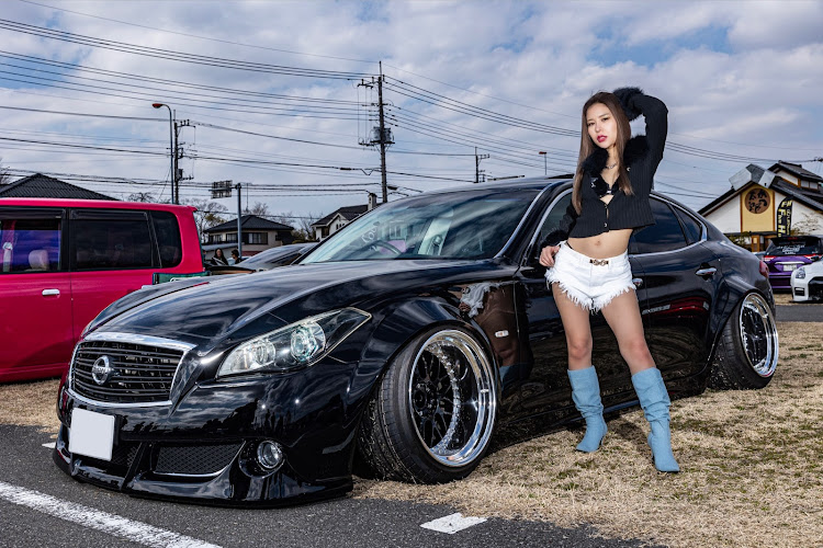 フーガのじゅんじゅんさんが投稿したカスタム事例の投稿画像1枚目