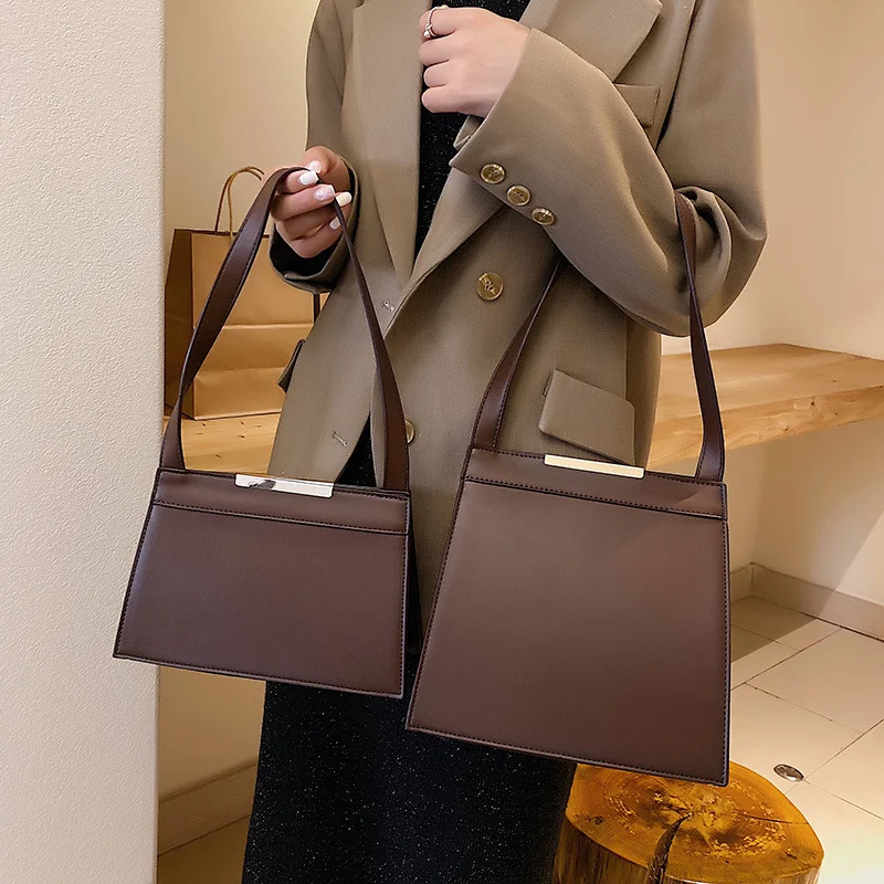 Wild Texture One-Shoulder Armpit Small Square Bag – Mała, kwadratowa torebka na jedno ramię, idealna do stylowego noszenia niezbędnych przedmiotów.