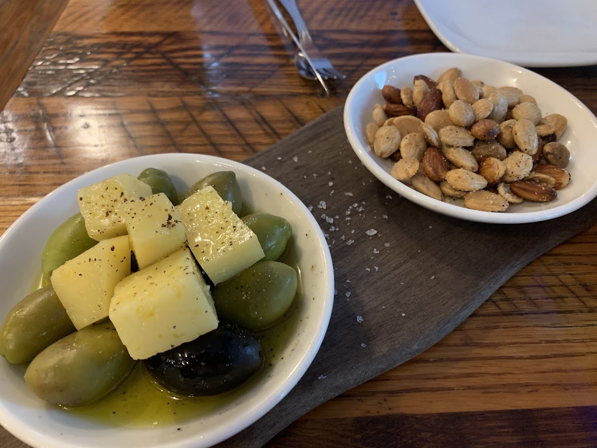 Manchego & Olives