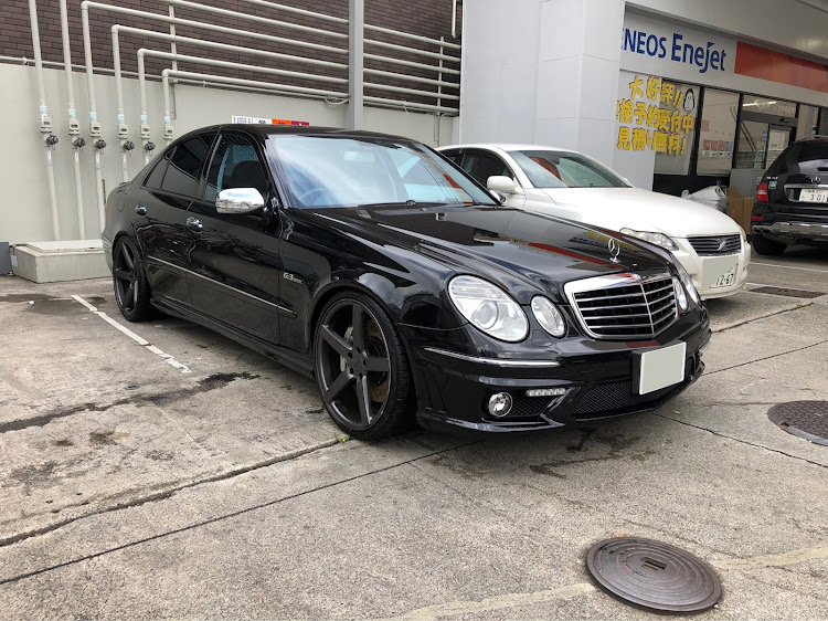 Eクラスの新宿500Rさんが投稿したカスタム事例の投稿画像2枚目