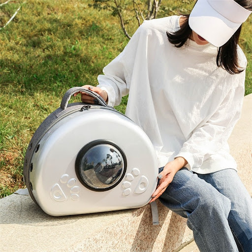Title 23, Transparent Space Capsule Pet Portable Breathab...