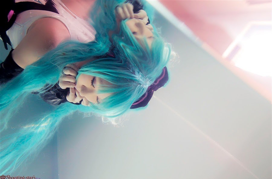 Impresionante Cosplay de Hatsune Miku Cosplay bajo el agua Por Saku