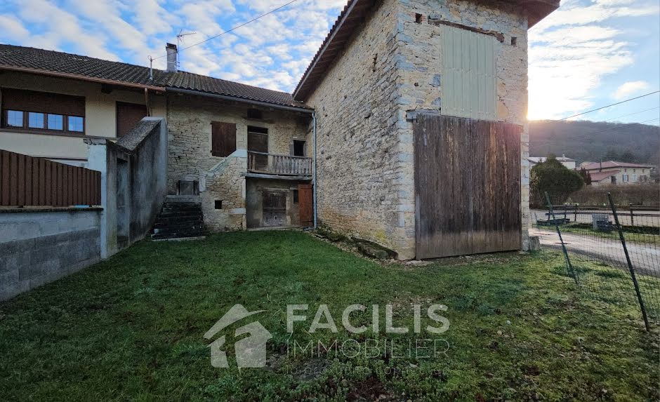 Vente maison 5 pièces 150 m² à Saint-Martin-du-Mont (01160), 129 000 €