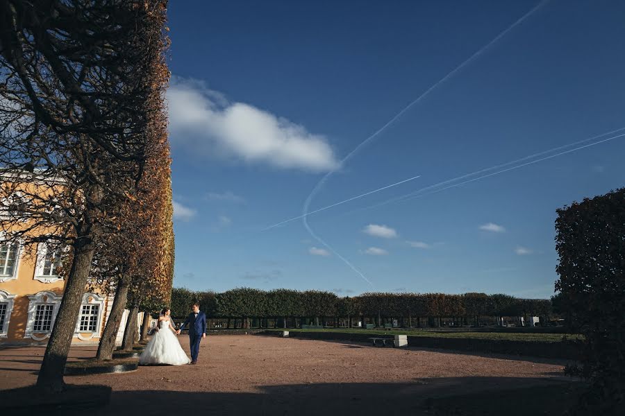 Wedding photographer Pavel Nenartovich (nenik83). Photo of 13 December 2015