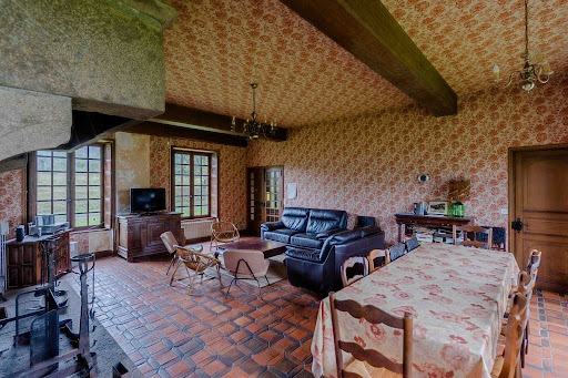 House 3