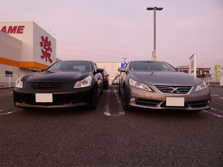 スカイラインのスカイラインV36・マークxgs・初コラボに関するカスタム事例の投稿画像2枚目