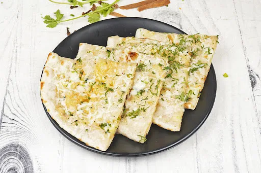 Aloo Chees Kulcha