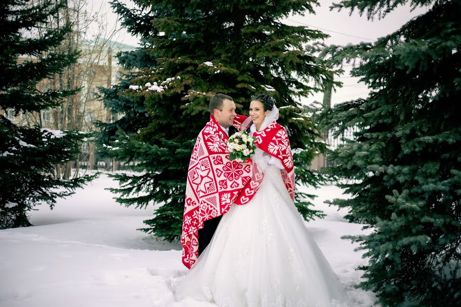 Fotografo di matrimoni Oksana Kirillova (oksana). Foto del 19 gennaio 2017