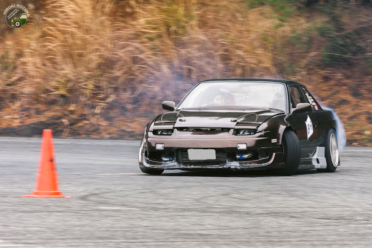 火星の女神ᒼᑋªⁿ♥︎さんが投稿したシルビア・S13・ワンエイティー・２神合体・ステッカー貼りに関するカスタム事例の投稿画像2枚目