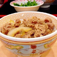 すき家SUKIYA日本平價牛丼