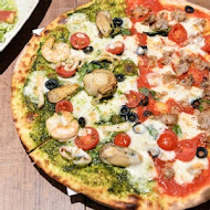 PIZZERIA OGGI 拿坡里披薩專賣店