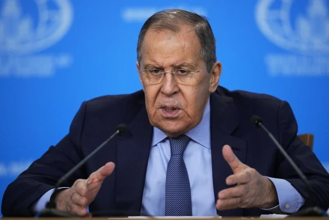 Lavrov: EU menja sporazume tako da Srbi na Kosovu nemaju prava