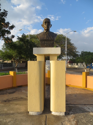 Busto a Ermilo Abreu Gómez