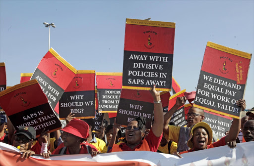 Popcru members during a strike. Fuke ogiti,