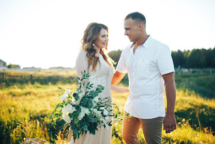 Fotógrafo de casamento Slava Kaygorodov (idunasvet). Foto de 8 de setembro 2017