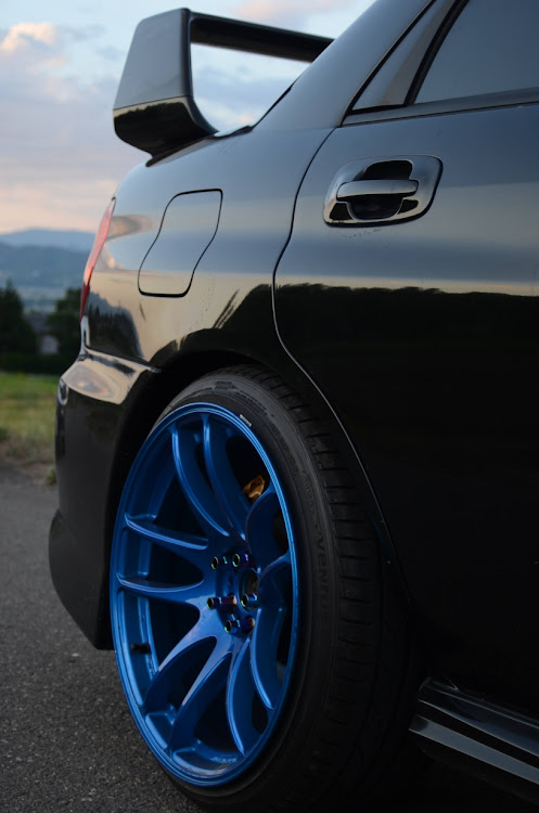 5シリーズ セダンの過去車紹介・ワゴンR・インプレッサWRXSTI・アルトバン・シンプルにに関するカスタム事例の投稿画像8枚目
