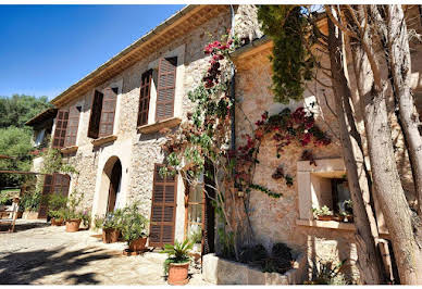 House with pool and terrace 2