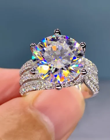 Bague femme luxueuse en grappe de m - 0
