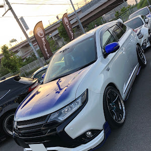 アウトランダーPHEV GG2W