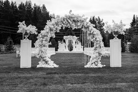 Fotógrafo de casamento Sergey Sergeev (slsergeev). Foto de 8 de junho 2022