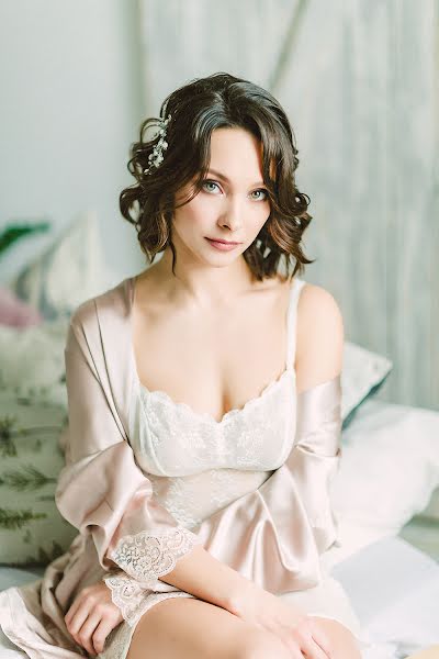 Fotografo di matrimoni Irina Nikiforova (decadence). Foto del 20 marzo 2018