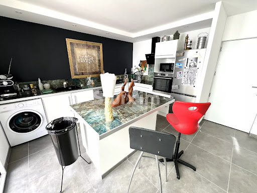 House with terrace 3