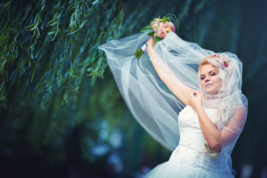 Wedding photographer Yuriy Myasnyankin (uriy). Photo of 27 February 2014