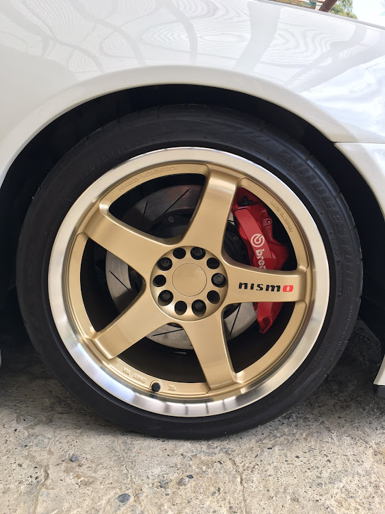 スカイライン GT-RのスカイラインGT-R・TE37・アドバンレーシング・LM-GT4・ニスモに関するカスタム事例の投稿画像4枚目